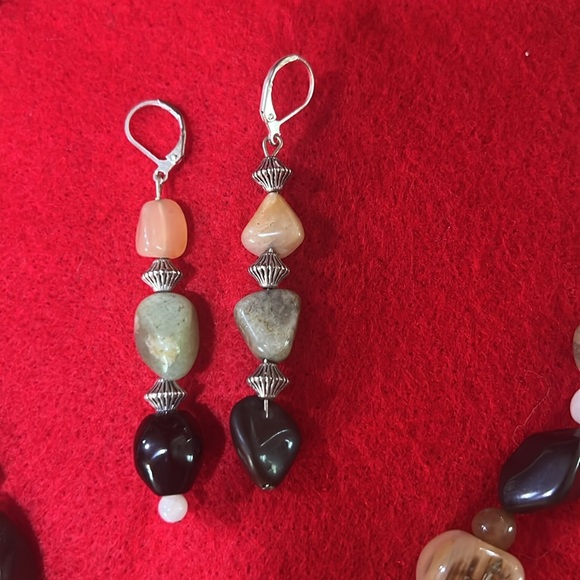 Jewelry - Picture 2 of 6